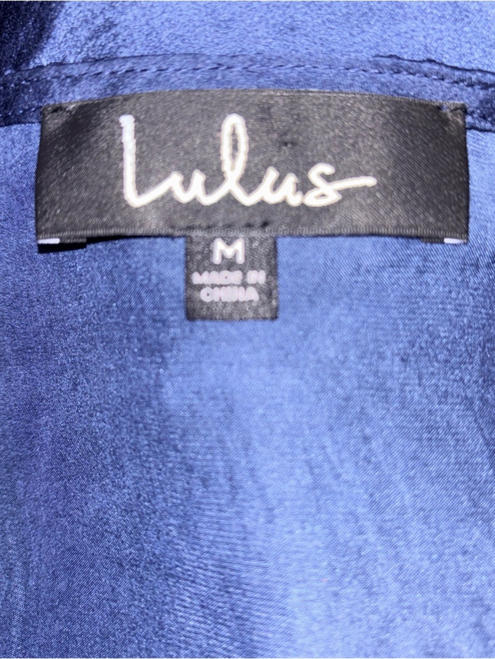 Lulu's Navy Blue V-Neck Belted Romper Size Medium - Picture 4 of 4